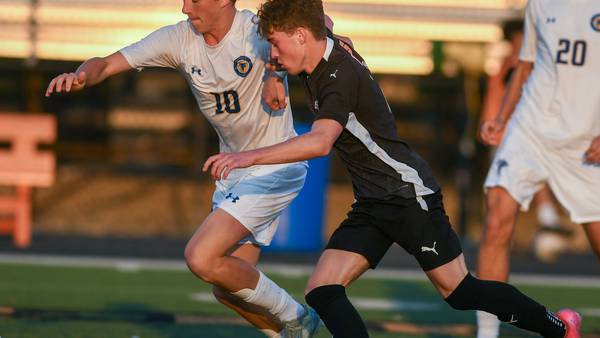 Photos: Wheaton North at Wheaton Warrenville South soccer