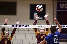 Volleyball: Richmond-Burton tops Woodstock, moves closer to KRC championship