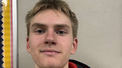 ‘Aggressive’ Danny Snyder, Glenbard East pull away from Yorkville Christian