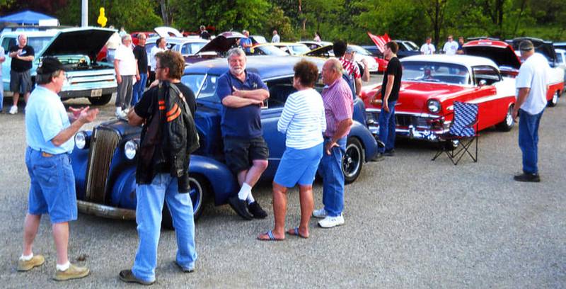 Cool rides and plenty of admirers made for a perfect cruise night in McHenry.