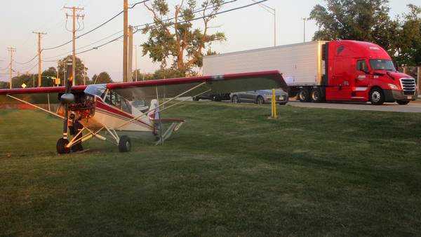 Plane makes emergency landing on Joliet golf course