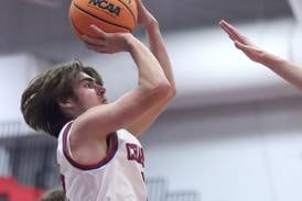2025 Northwest Herald Male Athlete of the Year: Dundee-Crown’s Jared Russell