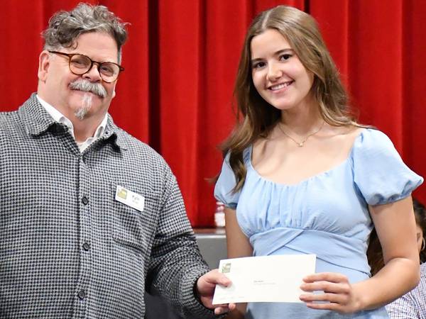 Indian Creek graduate earns scholarship for philanthropy