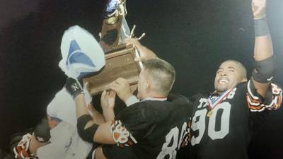 'They just refused to lose' Players, coaches recount Wheaton-Warrenville South's 1995 state title