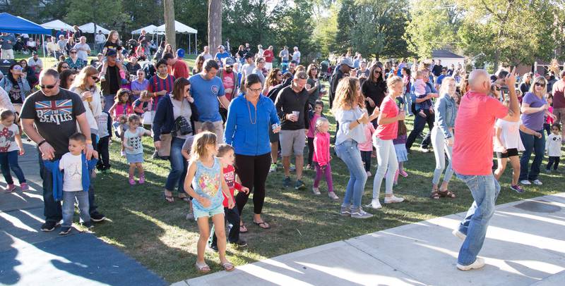 Downers Grove Park District to host The Big Bash 75th anniversary event on May 14.