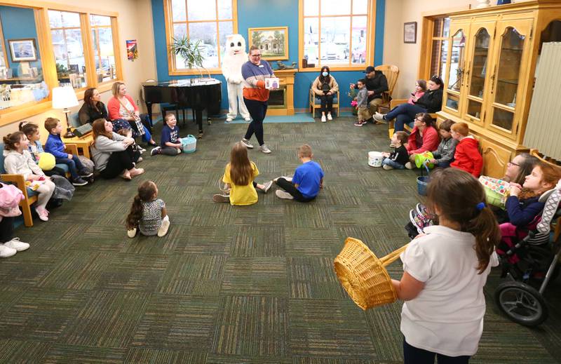 Photos Easter Plush and Egg Hunt entertains children at the Graves