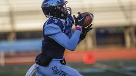 Eli Reed, new QB Ryan Dawson find their connection in Downers Grove South’s win over Addison Trail