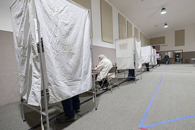 According to judges at the Northside Baptist Church in Dixon, where four precincts were located, voters were coming in at a steady pace for most of the day.