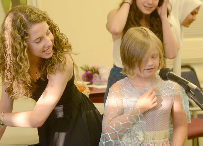 Glenbard West students help Easter Seals patients with speeches Shaw