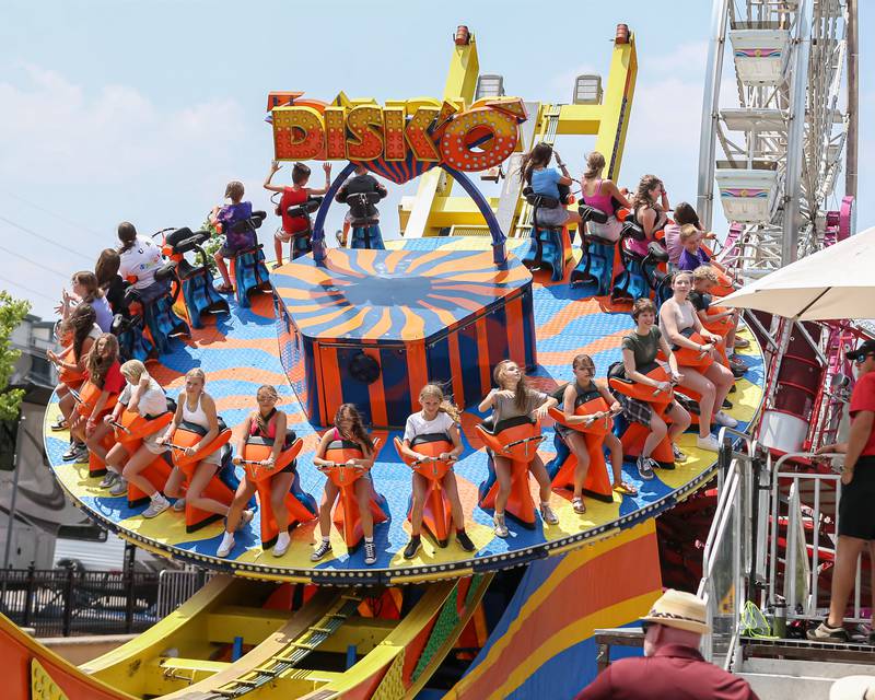 Photos Grove Fest in Downers Grove Shaw Local