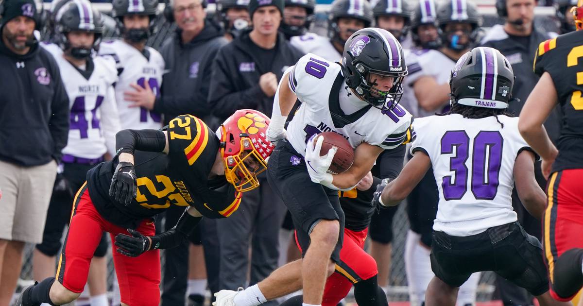 Downers Grove North's Oliver Thulin, third brother to play football, set to make his mark as two-way standout