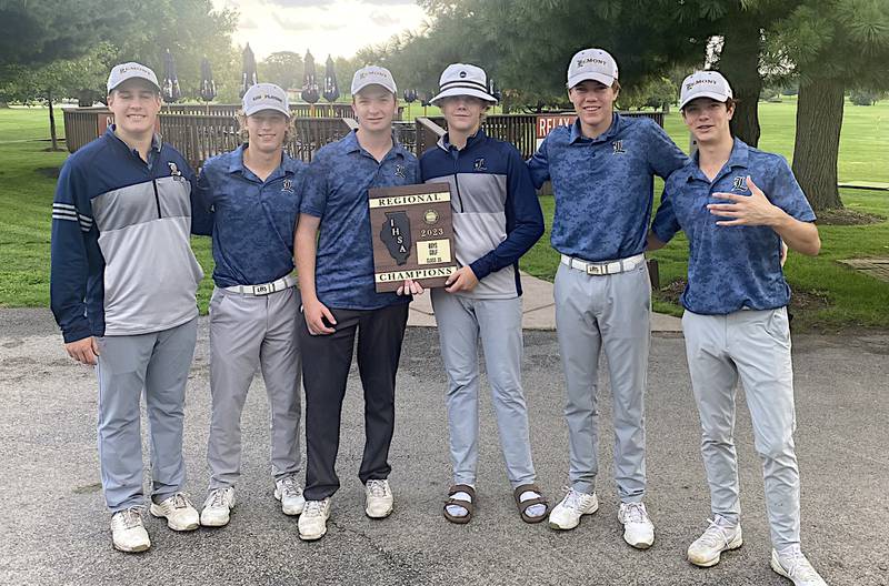 Lemont's boys golf team shows off their plaque after winning the Class 2A Lemont Regional at Inwood on Thursday.