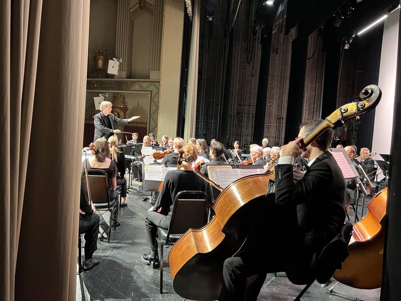 Kishwaukee Symphony Orchestra Director Lincoln "Linc" Smelser, on Nov. 15, 2024 leads musicians through the final song of the hour-long concert.