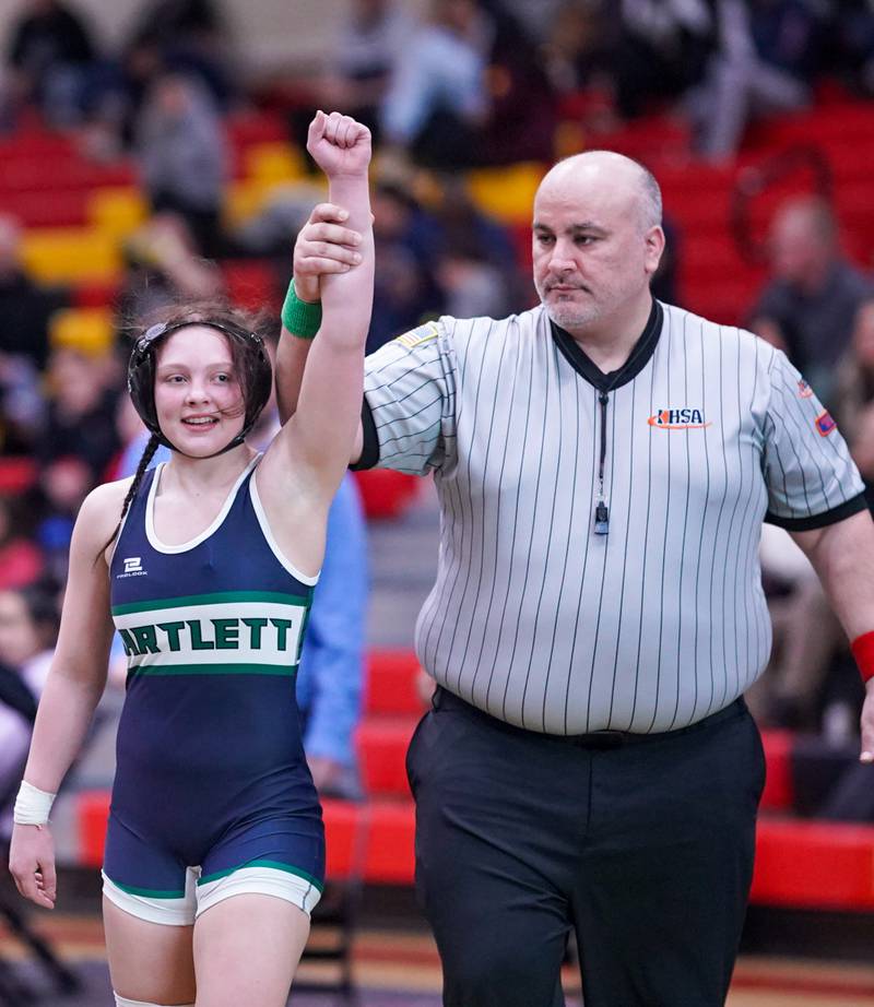 Bartlett’s Lilly White wins her 125 pound championship match against Hoffman Estates’ Abigail Ji (not pictured) during the Schaumburg Girls Wrestling Sectional at Schaumburg High School on Saturday, Feb 10, 2024.