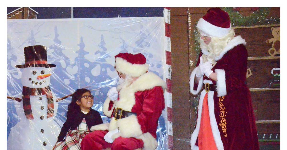 ASL-using Santa to visit children in Aurora