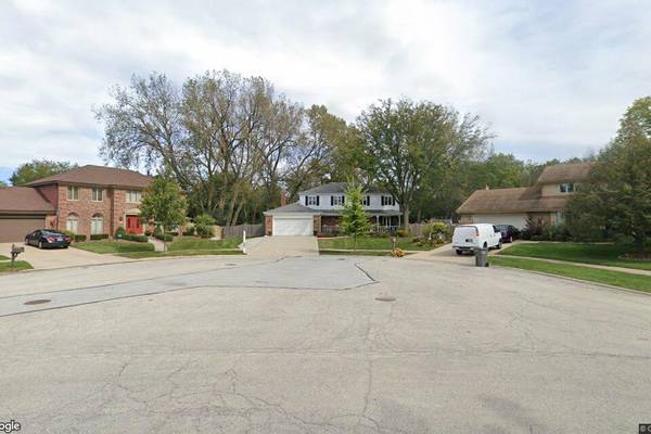 Single-family home sells for $560,000 in Orland Park