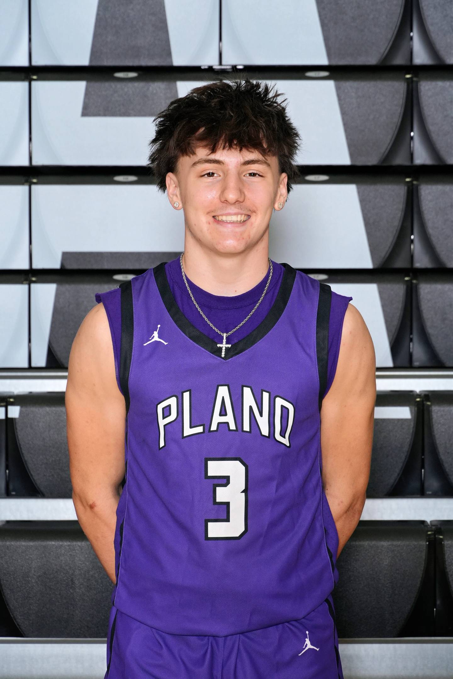 Plano junior Ethan Taxis