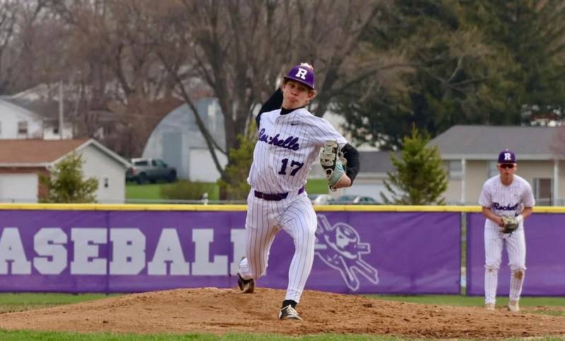 Rochelle's Braxton Bruns delivers a pitch during the Hubs' game with Streator.