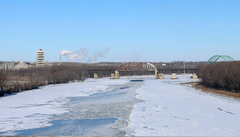 A view of the Illinois River as it freezes over looking east on top the Shippingsport Bridge on Monday, Jan. 26, 2026 in La Salle.