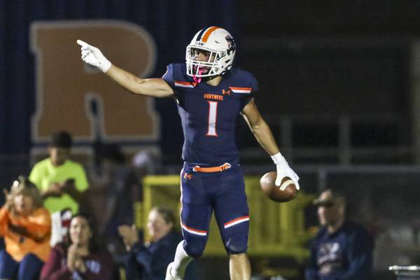 Teddy Manikas’ 98-yard punt return for TD part of Oswego’s special night on special teams to beat Bolingbrook
