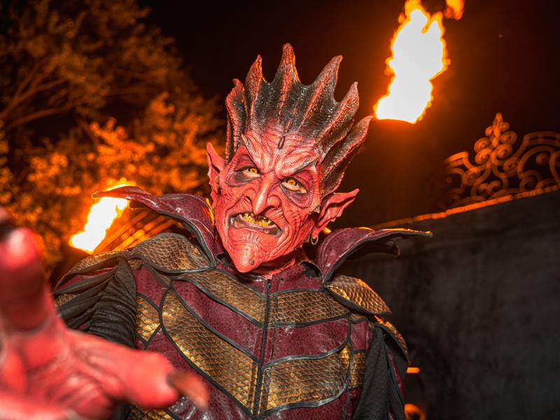 Six Flags Great America unmasks new haunts and nightmares
