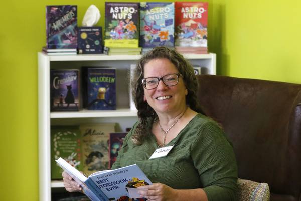 New children’s bookstore in Fox River Grove aims to conjure reading magic