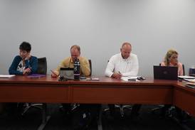 Rochelle Township High School board approves lease for new activity bus