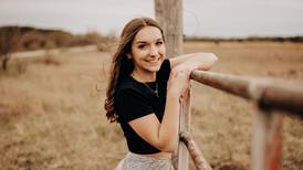 Senior Spotlight>Ellie Geldean (Bureau Valley High School)