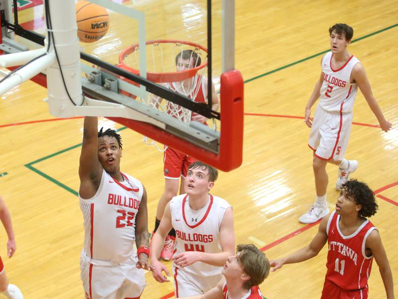 Streator's Tristan Finley lets go of a shot against Ottawa during the Class 3A Regional semifinal game on Wednesday, Feb. 26, 2025 in Sellett Gymnasium at L-P High School.