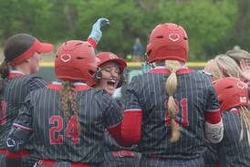 Teagan Darif’s bat, Addie Russell’s arm lead to Ottawa handing Seneca softball its first loss