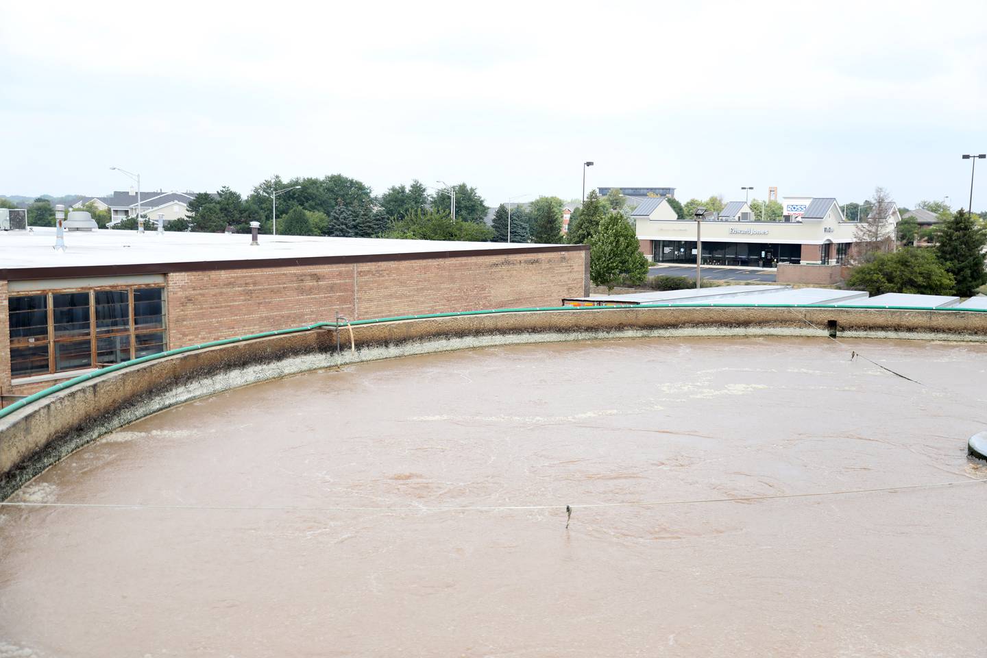 The Smithfield Foods processing plant at 410 S. Kirk Road in St. Charles has invested more than $350,000 in odor neutralization and system setup in the wastewater treatment facility. The plant produces dried sausage, mainly pepperoni and salami, and employs about 500 people. The plant produces about 137 million pounds of meat annually.