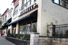 Sudden closing of Emmett’s Brewing Co. in Downers Grove surprises longtime customers