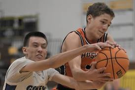 Naperville North hands Geneva first loss, advances to Hinkle Holiday Classic championship game
