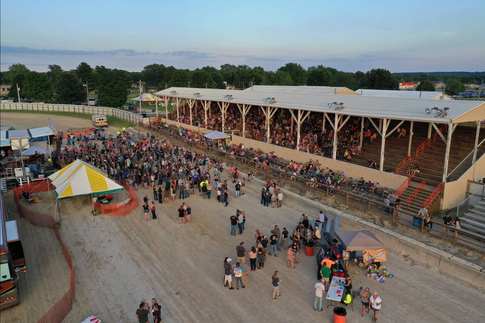 Photos Rodney Atkins performs at the 101st MarshallPutnam Fair in