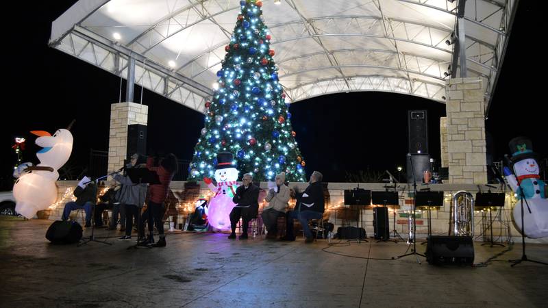 5 Things to Do: Hometown Holidays in Rock Falls 