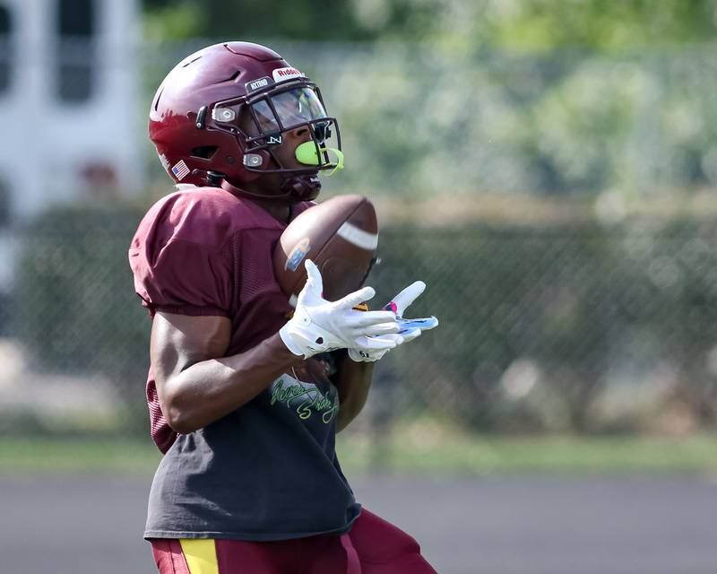 Special teams practice kick off returns during Montini High School football practice. Aug 22 2024.
