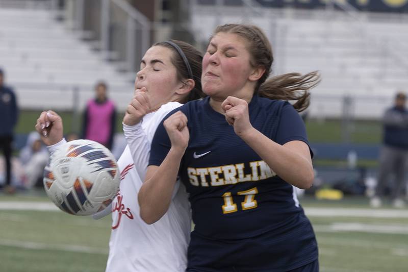 Oregon’s Mya Engelkes and Sterling’s Illyana Moreno work for the ball Monday, April 24, 2023.