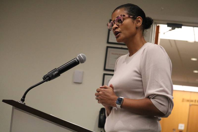 Nakia McAdoo gives a presentation to the DeKalb Planning & Zoning Commission during a meeting held Monday, Feb. 6, 2023.