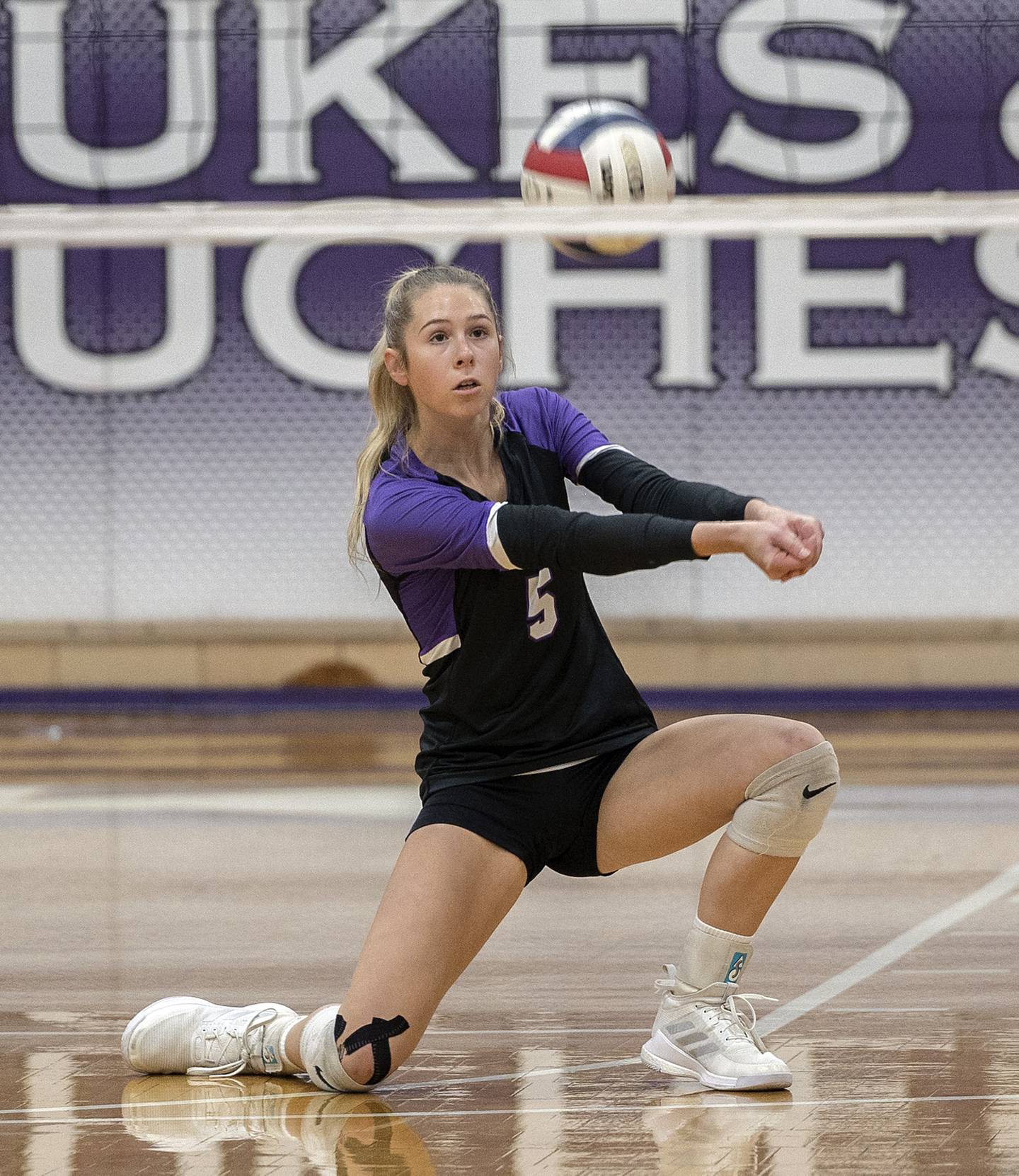 Dixon’s Morgan Hargrave plays a shot against Winnebago Tuesday, Oct. 22, 2024, in Dixon.