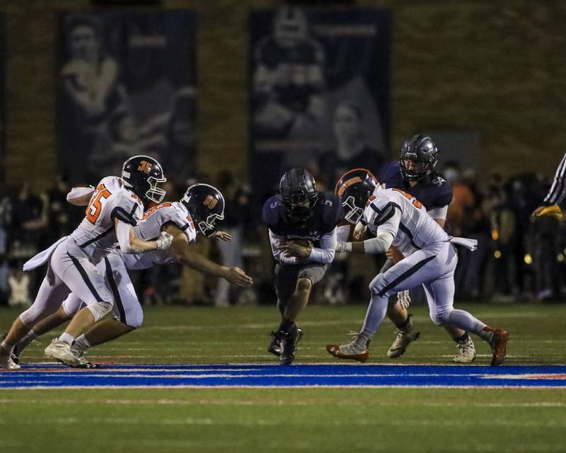 Photos Oswego vs. Oswego East football Shaw Local