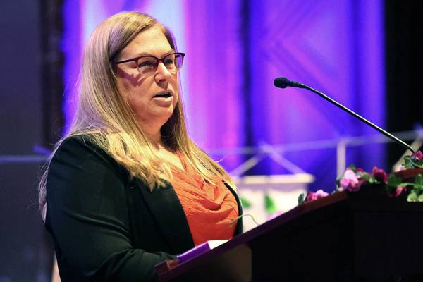 ‘Love shouldn’t hurt’: Safe Passage vigil remembers locals lost to domestic violence