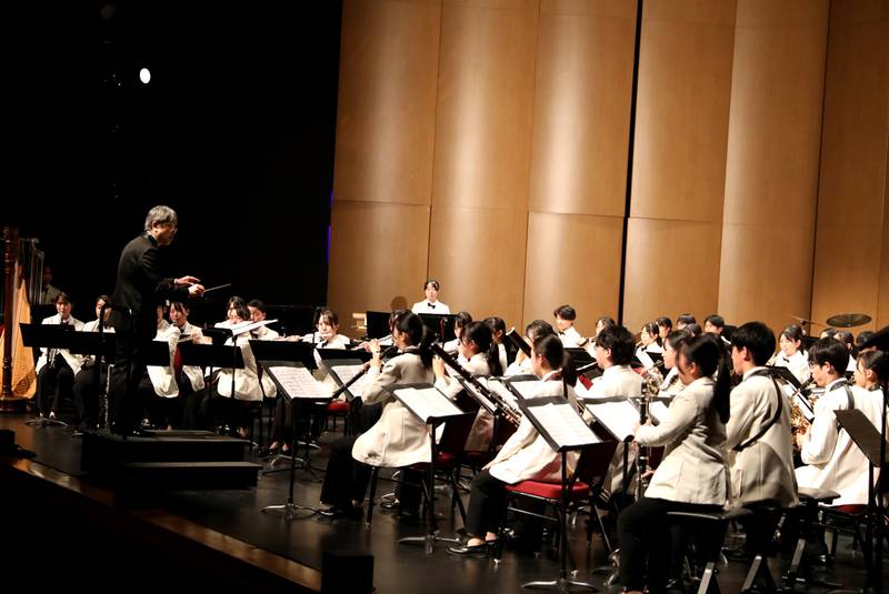 Conductor Tomoki Ubata leads the Inagakuen Sogo High School Wind Orchestra from Japan on Wednesday, Dec. 18, 2024 at the Batavia Fine Arts Centre.