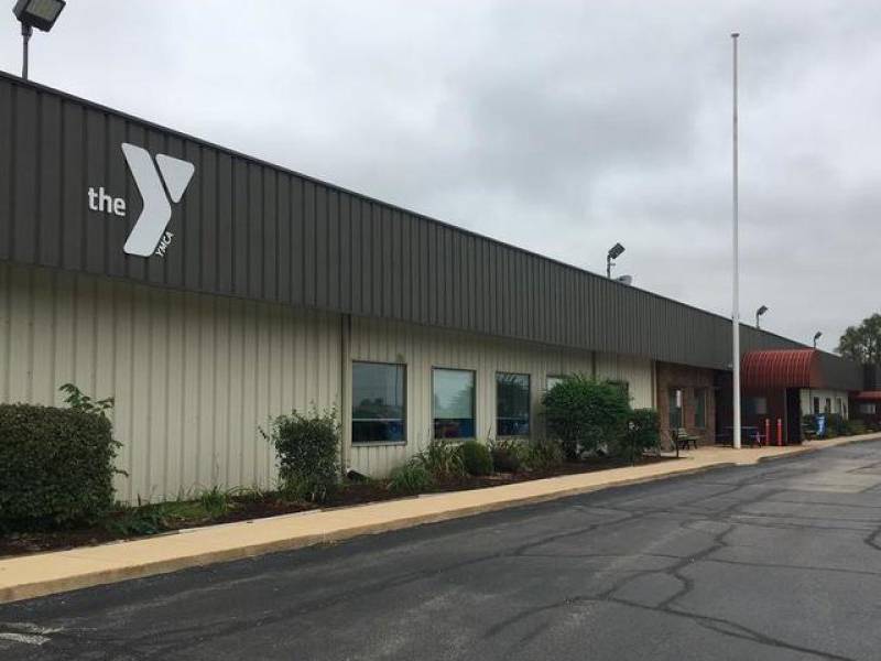 Fox Valley YMCA celebrates Easter fun, $16,000 gift from Home Depot