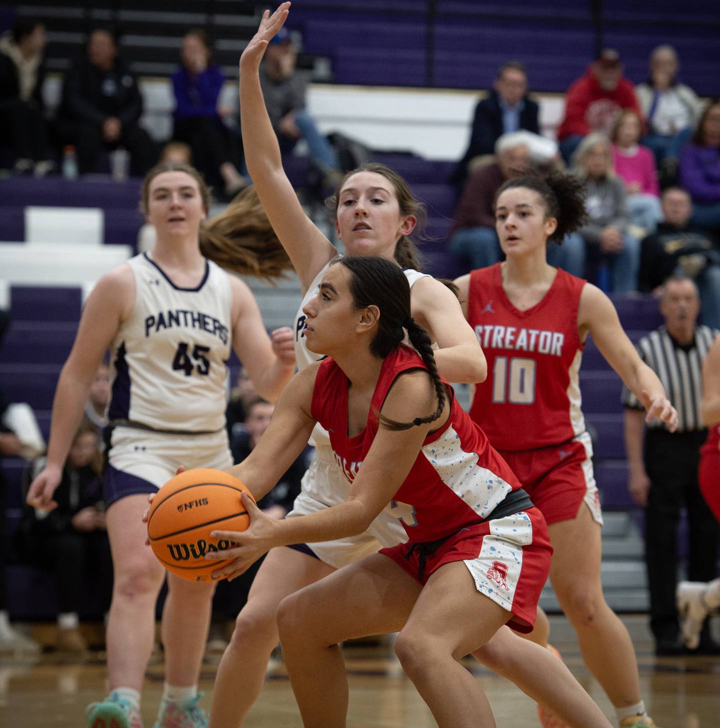 Streator's Isabel Gutierrez looks for an open shot as Manteno's Hannah Stritar guards in a game on Monday, December 8, 2025.