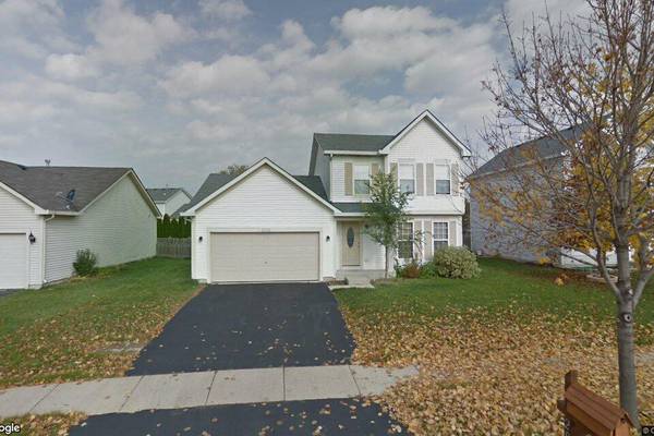 Single-family home sells in Romeoville for $365,000