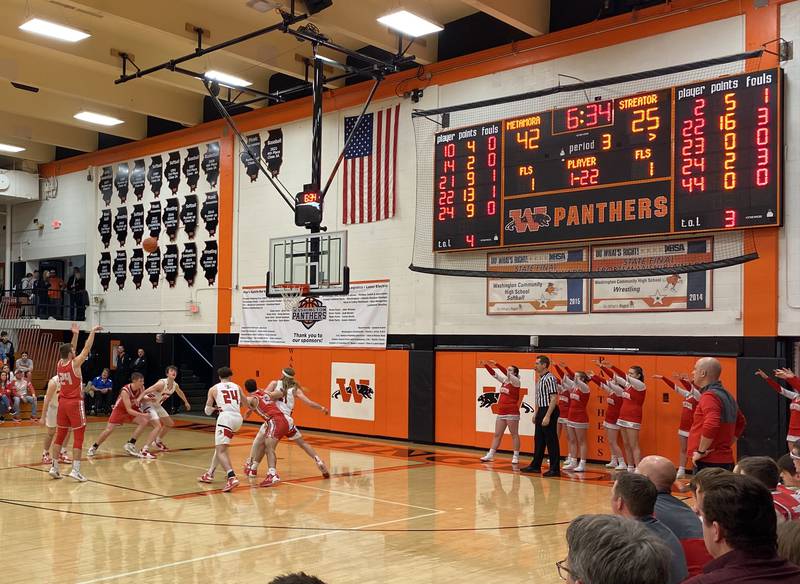 Streator's Landon Muntz (24) sends a free throw toward the basket Wednesday, Feb. 22, 2023, during the third quarter of the Bulldogs' season-ending loss to top-ranked Metamora in the Class 3A Washington Regional semifinals.