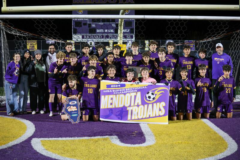 Players of Mendota pose for team picture on Saturday, November 2, 2024 at Richard E. Phalen, SR. Field in Mendota.