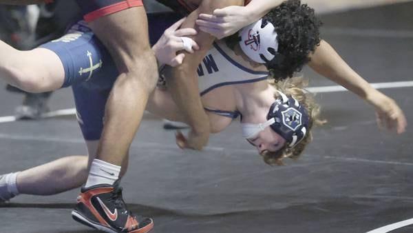 Photos: Marquette boys wrestling falls to Bradley-Bourbonnais on the mat