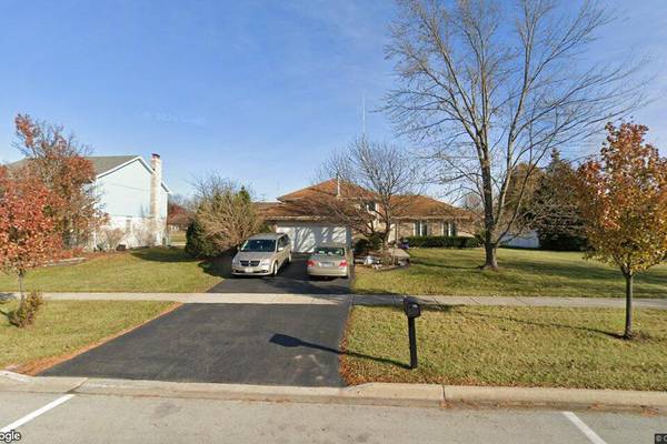 Tinley Park: Three-bedroom home goes for $356,000