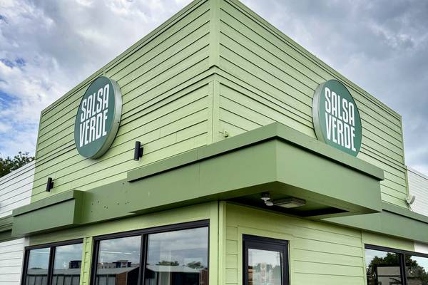 Salsa Verde hosts grand opening in new Yorkville location